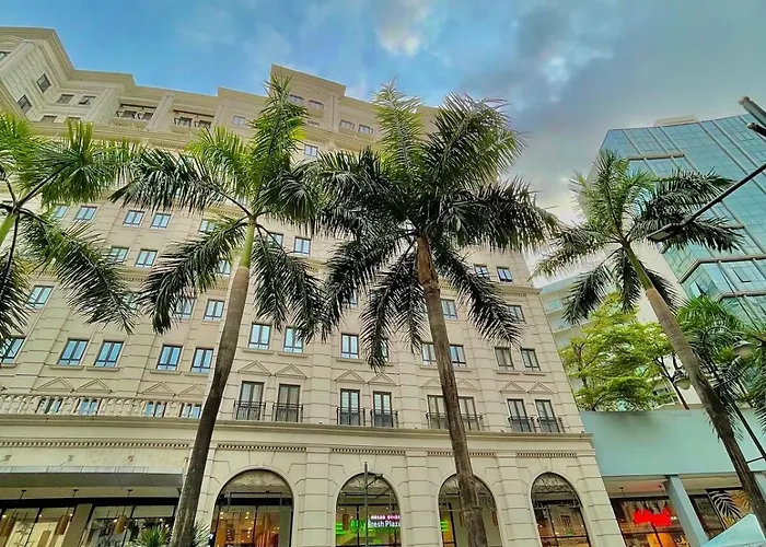 101 Newport Blvd - Skybison Aerie Across Naia T3 *