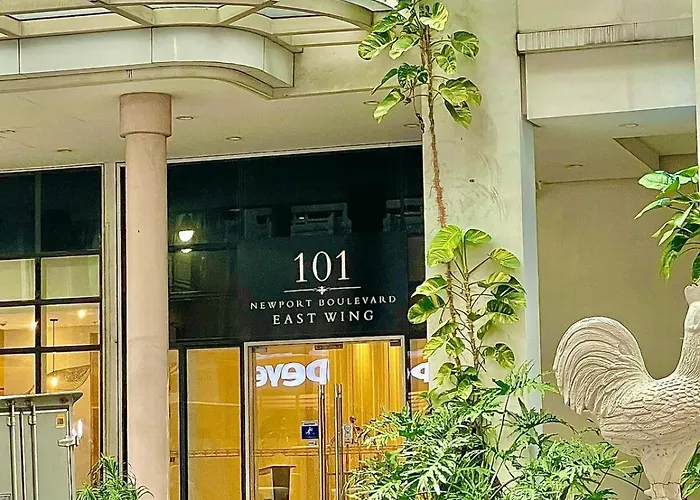 101 Newport Blvd - Skybison Aerie Across Naia T3 *