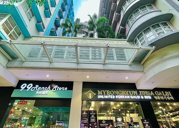 101 Newport Blvd - Skybison Aerie Across Naia T3
