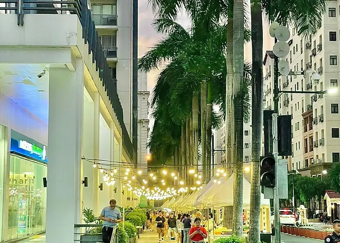 101 Newport Blvd - Skybison Aerie Across Naia T3 *